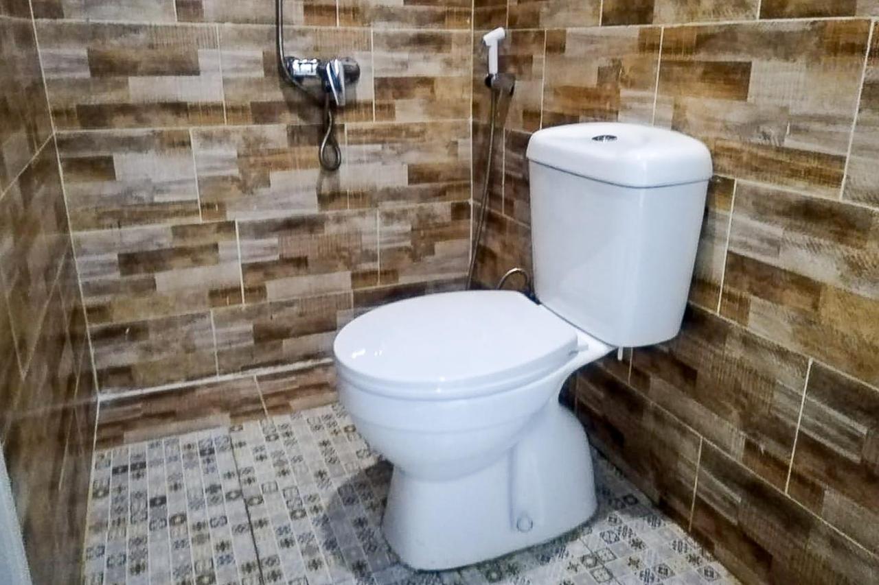 Jabusimo Syariah Redpartner Hotel Джакарта Екстериор снимка